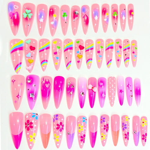 Verspieltes thematisches Press-On-Nagelset Karnz