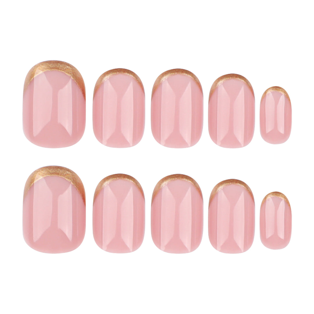 Elegante Nagelkunst im modernen French-Tip Stil Karnz