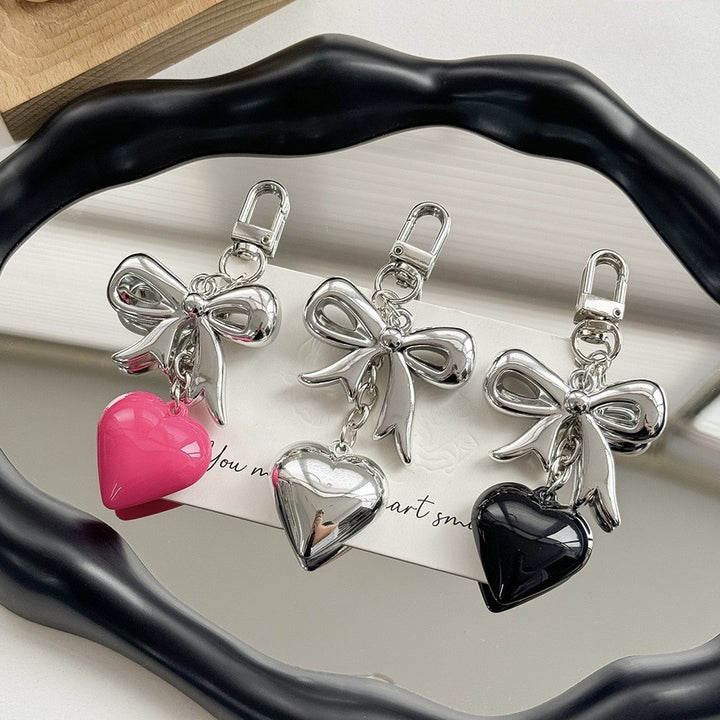 Herzförmiger Charm Schlüsselanhänger Karnz
