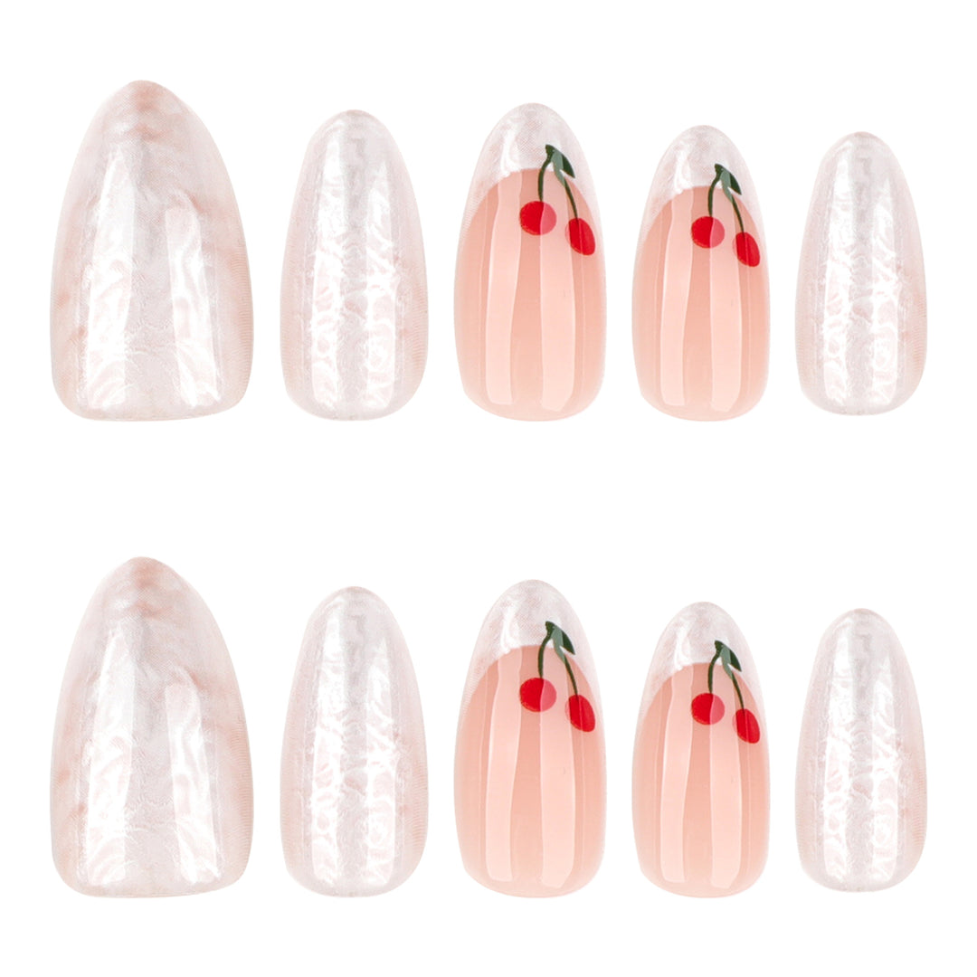 Kunstvolle Nagelverlängerungen mit fruchtigem Design Karnz