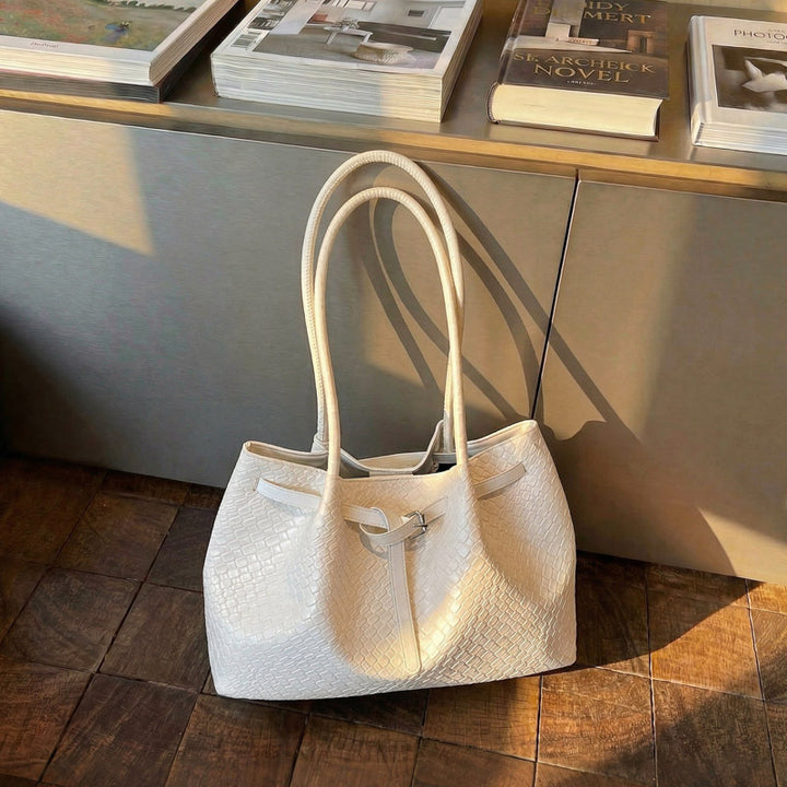 Texturiertes Leder Tote Bag Karnz