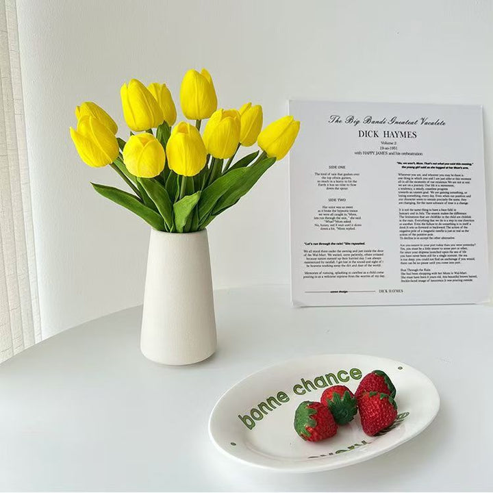 Realistischer Kunst-Tulpenstrauß