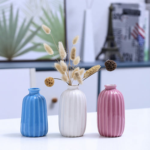 Rippte Keramische Bud Vase Karnz