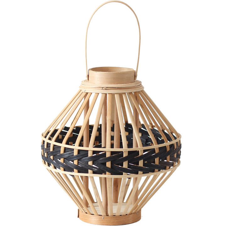 Dekorative Rattan-Laterne Karnz