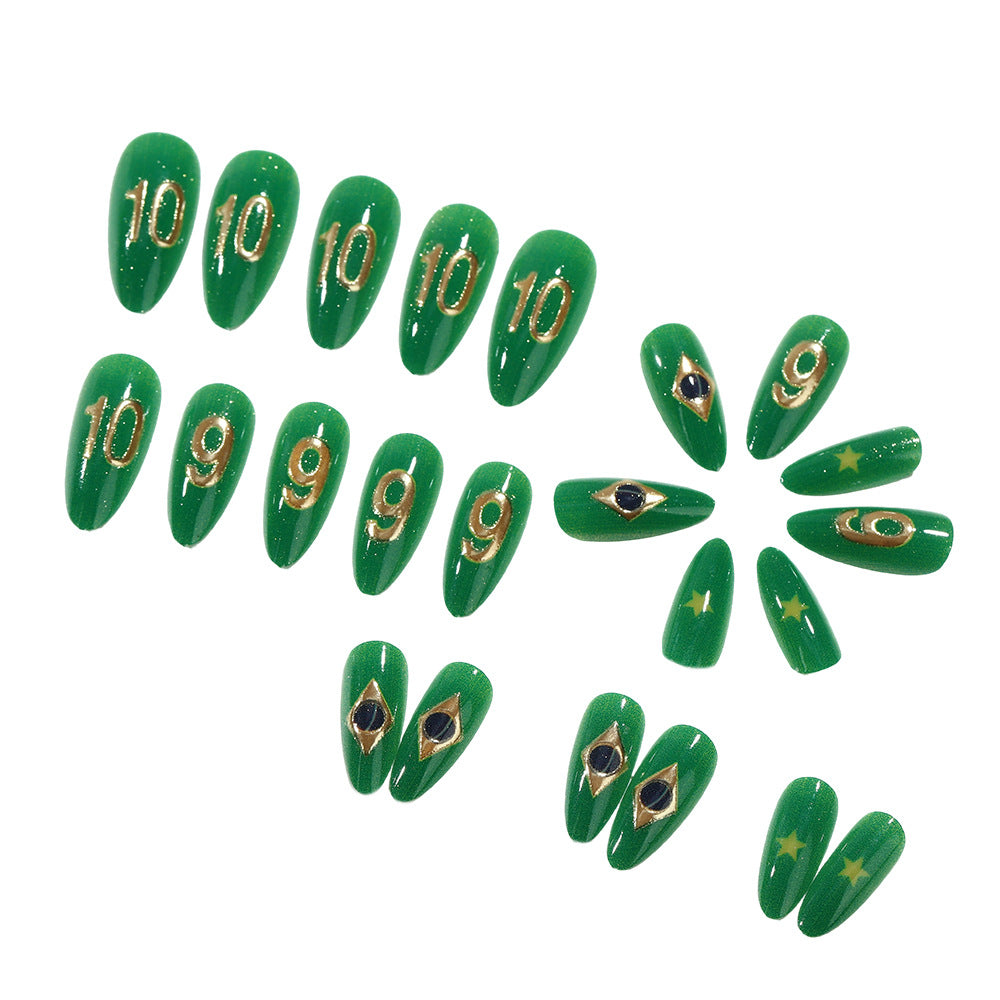 Elegante und kreative Nageldesigns Karnz