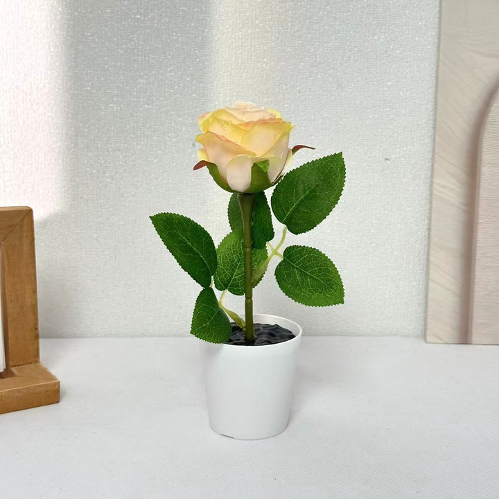 Dekorative Künstliche Rose für die Wohnkultur-Darstellung