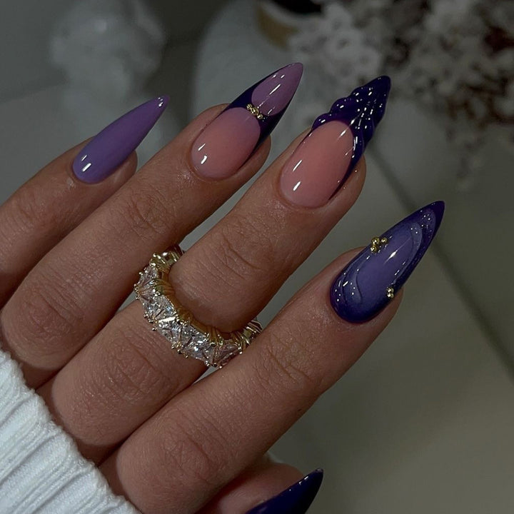 Stylisches Stiletto Press-On Nagelset Karnz