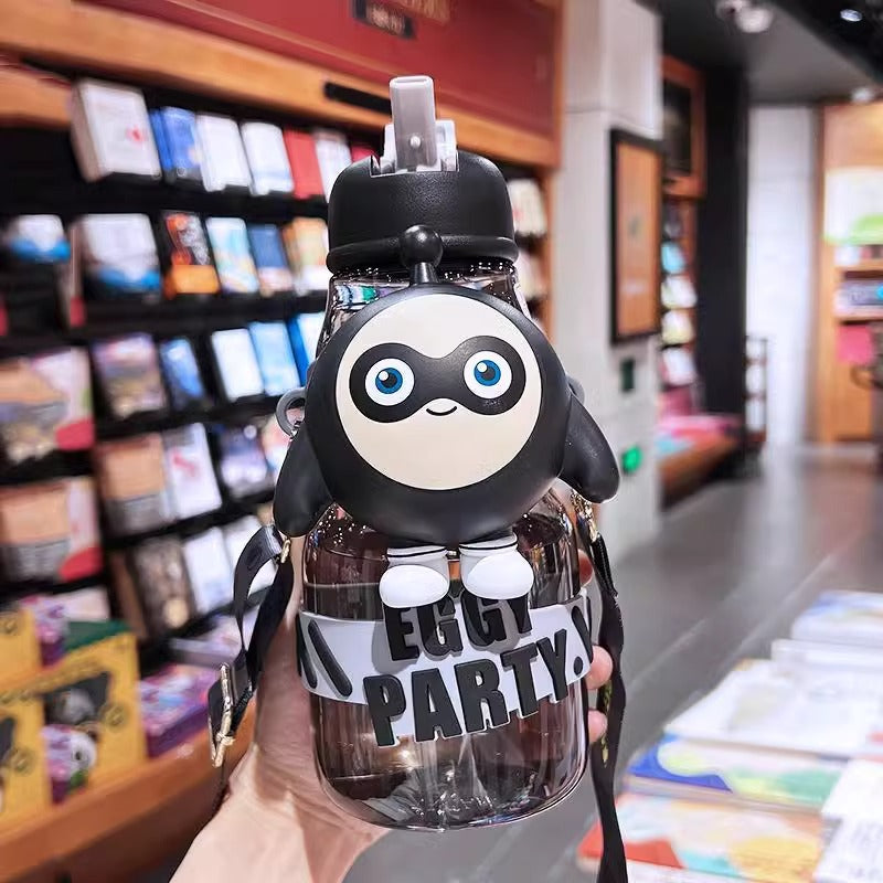 Damen Trinkflasche mit interaktivem Design und stylischem Charakterelement Karnz