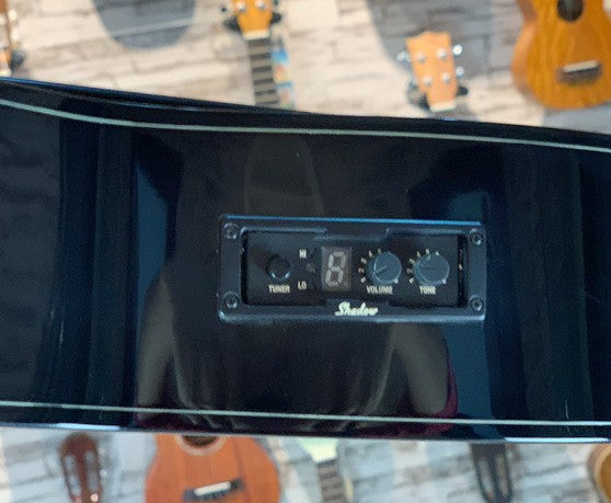 Kompakte Ukulele Karnz