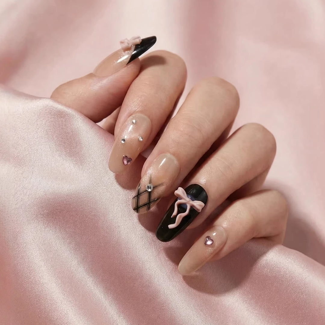 Elegantes Künstlerisches Nagelkunstdesign Karnz