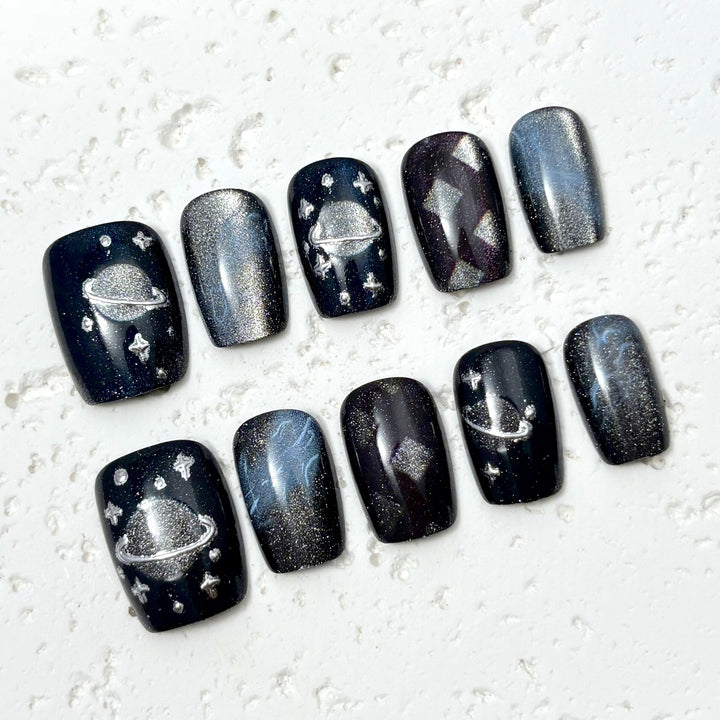 Galaktisches Thema Press-On Nagelkunst