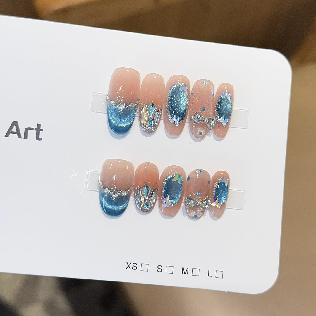Künstliche Nagelspitzen mit Glitzer- und Wasserfarben-Effekt Karnz