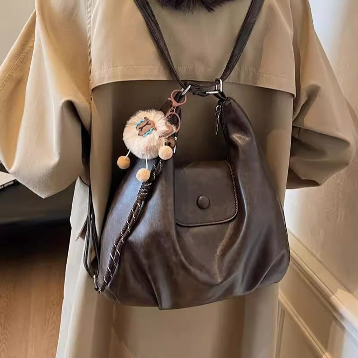 Moderne Schultertasche mit Praktischem Klappenverschluss Karnz