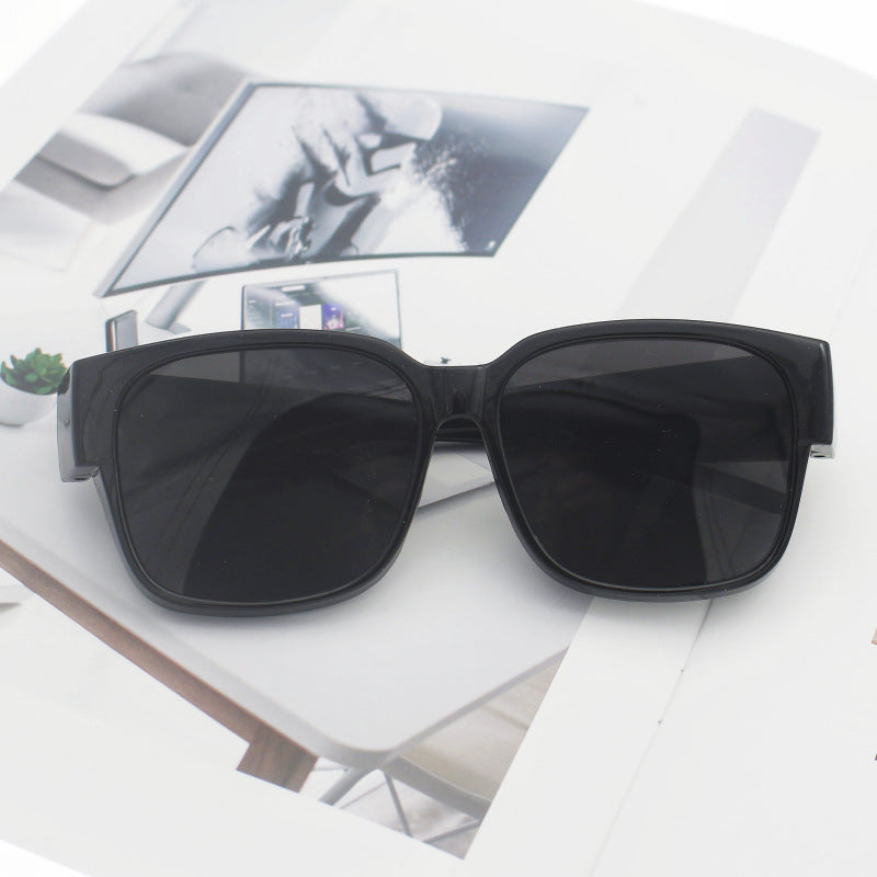 Damen oversized Sonnenbrille mit geometrischem Design Karnz