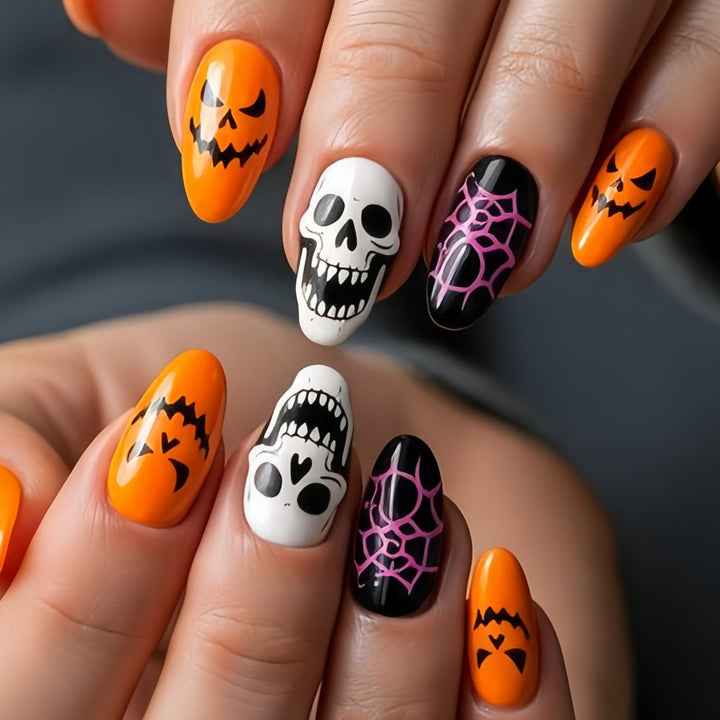 Halloween Kunstnägel Im Kreativen Kürbis- und Schädel-Design Karnz