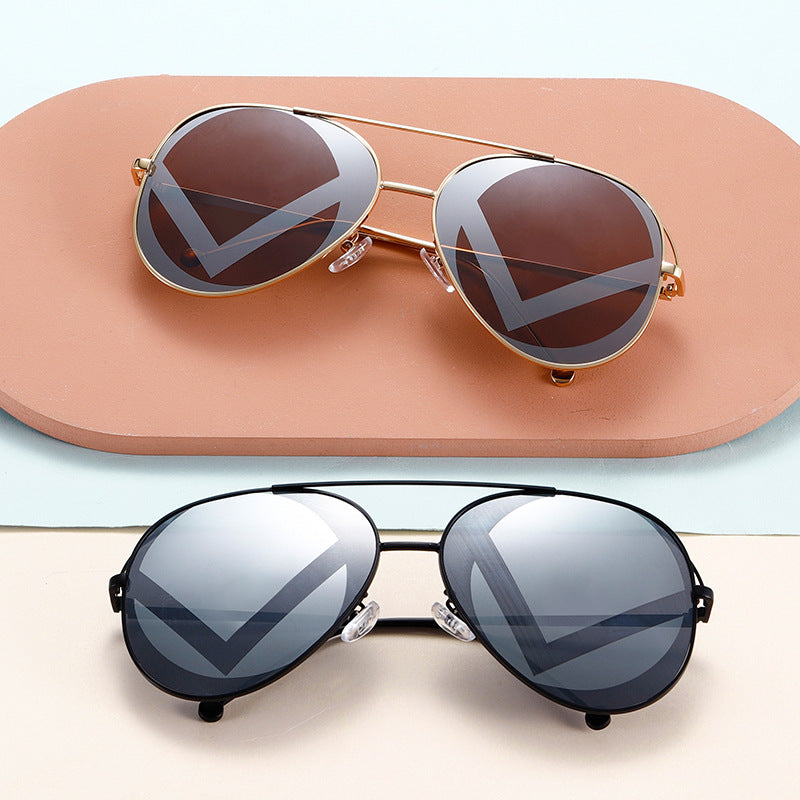 Damen modische geometrische Sonnenbrille Karnz