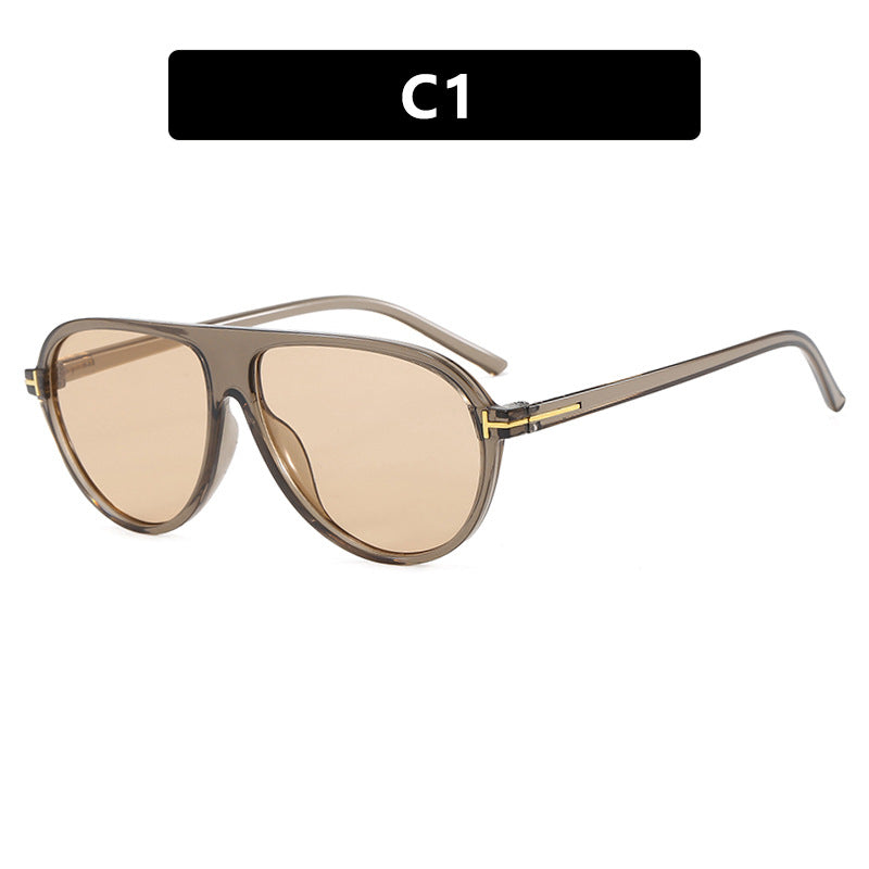 Damen stilvolle Sonnenbrille im aerodynamischen Design Karnz