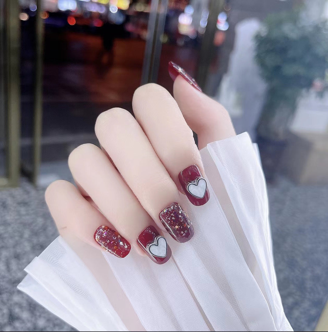 Glamouröses Herzdesign Druck-Nägel Karnz