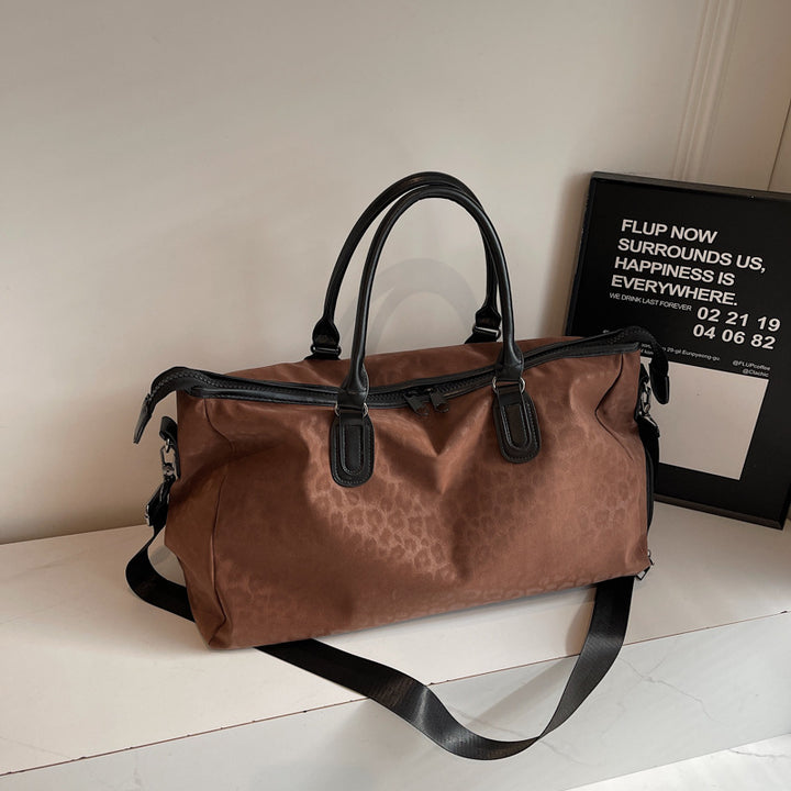 Stylische Overnight-Reise