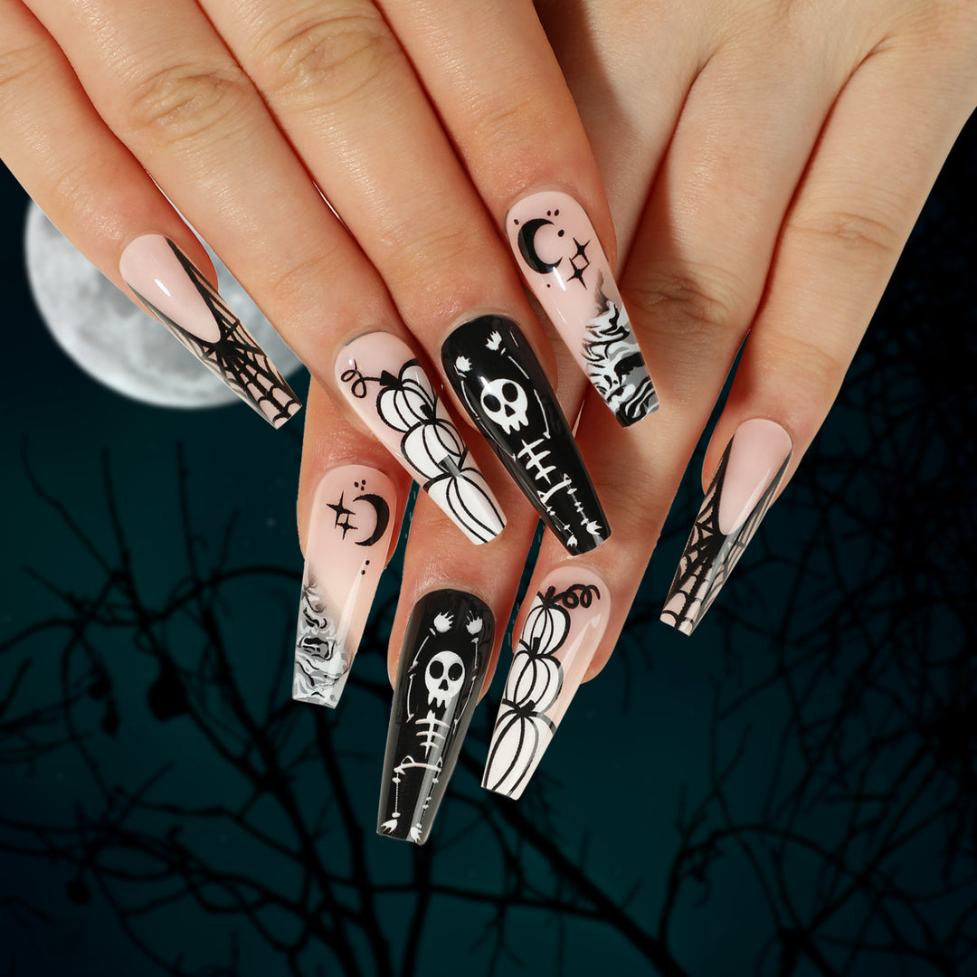Künstliche Nagelkunst im Halloween-Stil mit Graffiti-Motiven Karnz