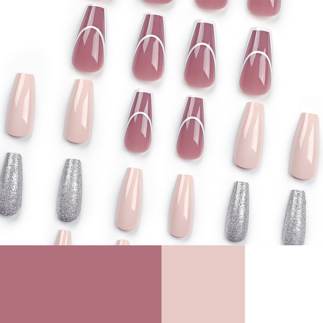 Elegante Nagelverlängerungen mit glamourösen Akzenten Karnz