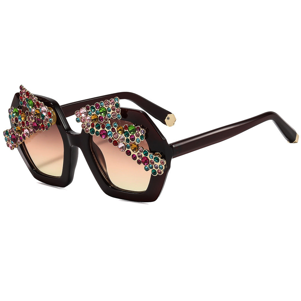 Damen Statement-Sonnenbrille mit funkelndem Kristallrahmen Karnz