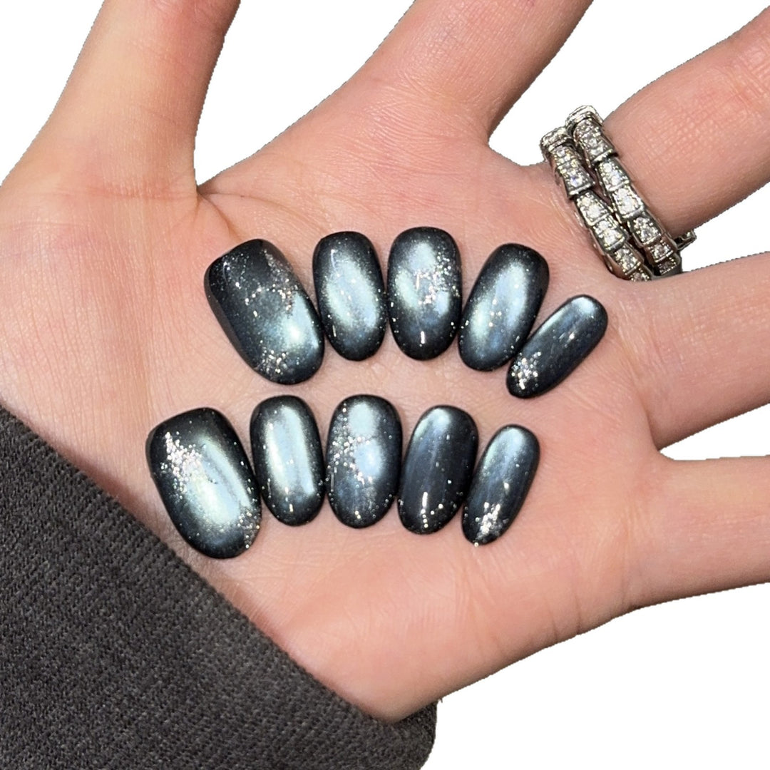 Kunstnagelspitzen Im Eleganten Design Karnz