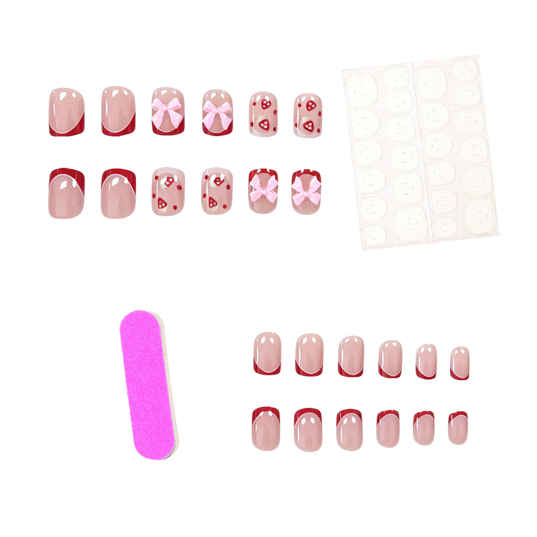 Kreative florale Nagelkunst-Verzierungen Karnz