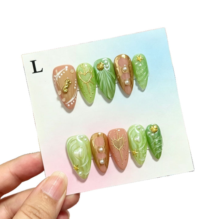 Künstlerisches Press-On Nagelkunst Set mit von Ozeanen inspirierten Motiven