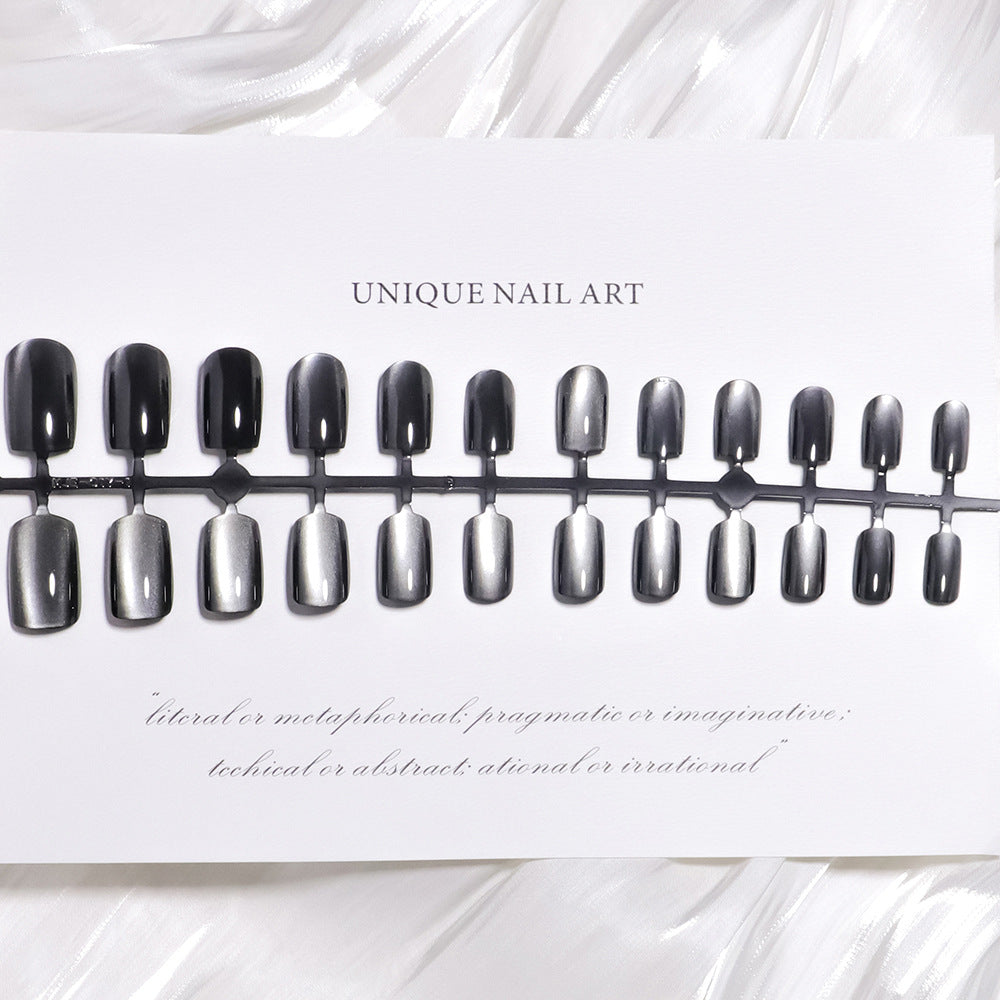Einzigartiges Press-On Nageldesign Set Karnz