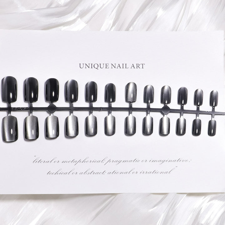 Einzigartiges Press-On Nageldesign Set Karnz
