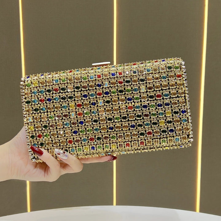 Edelstein-besetzte Abendclutch