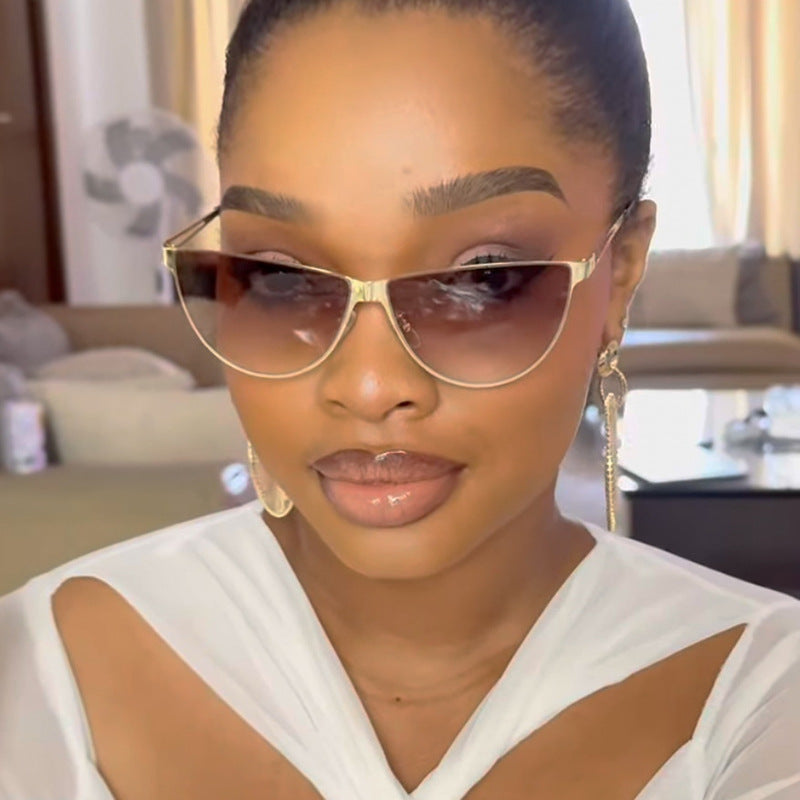 Damen Cat-Eye Sonnenbrille mit stilvollem Metallrahmen und schützendem UV-Filter Karnz