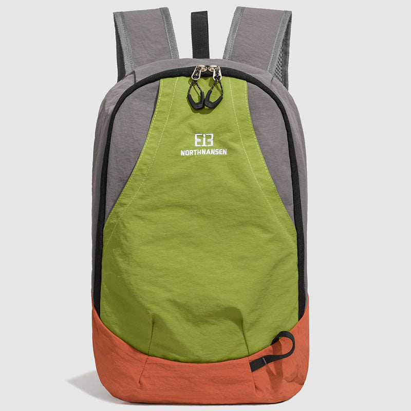 Stylischer leichter Wanderrucksack Karnz