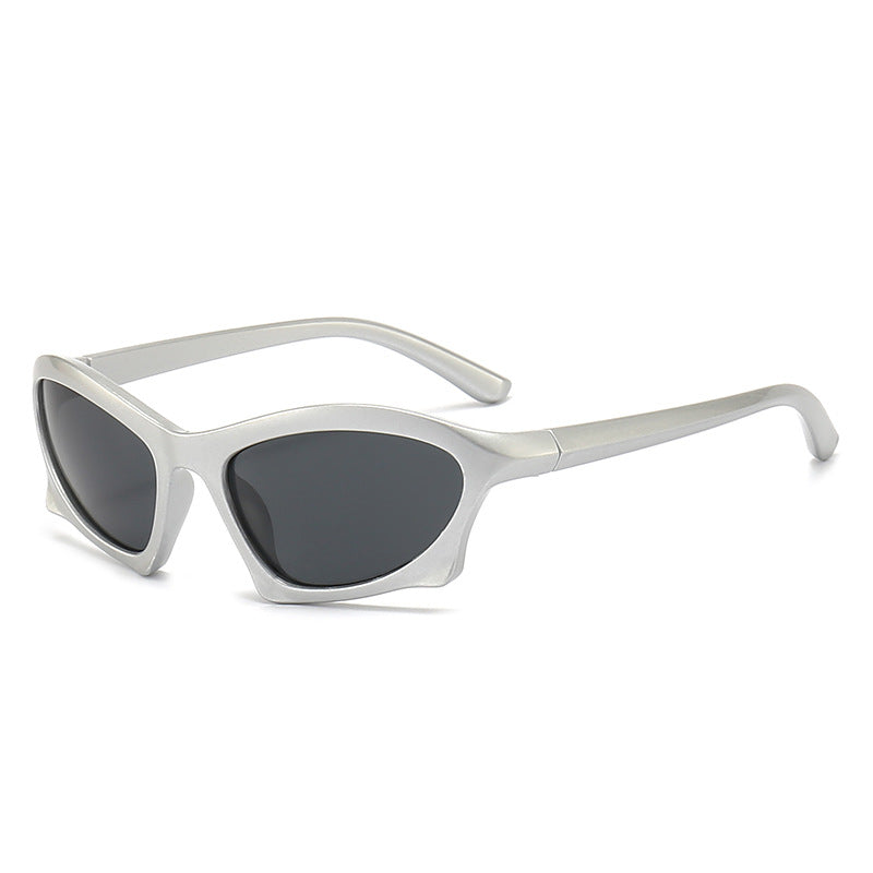 Damen moderne und stilvolle Sonnenbrille mit attraktivem Design Karnz