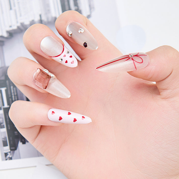 Kunstvolle Nagelset Karnz