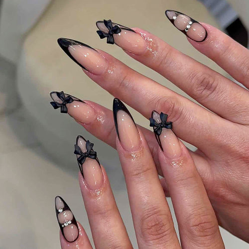 Ombre Press-On Nagelset mit dekorativen Elementen Karnz