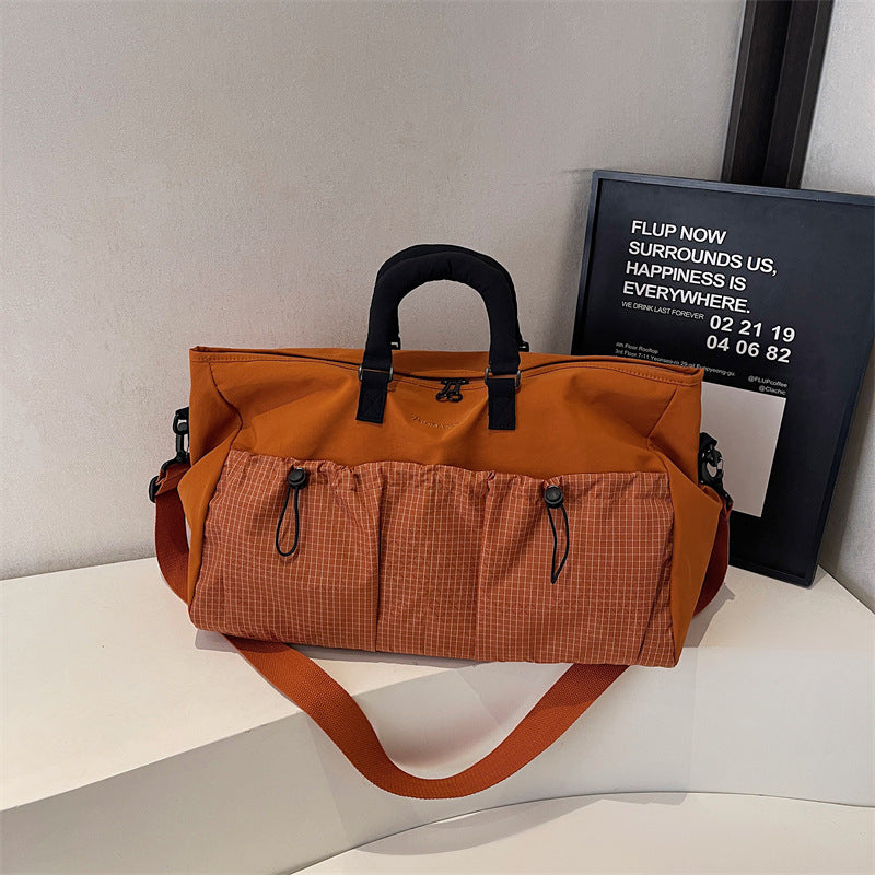 Stylische Utility Weekender