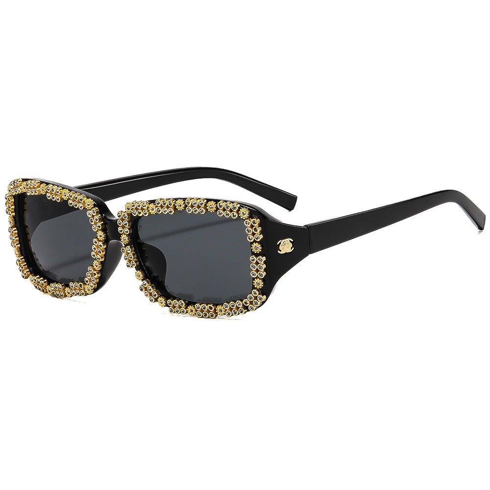 Damen Sonnenbrille mit glamourösem Strassrahmen Karnz