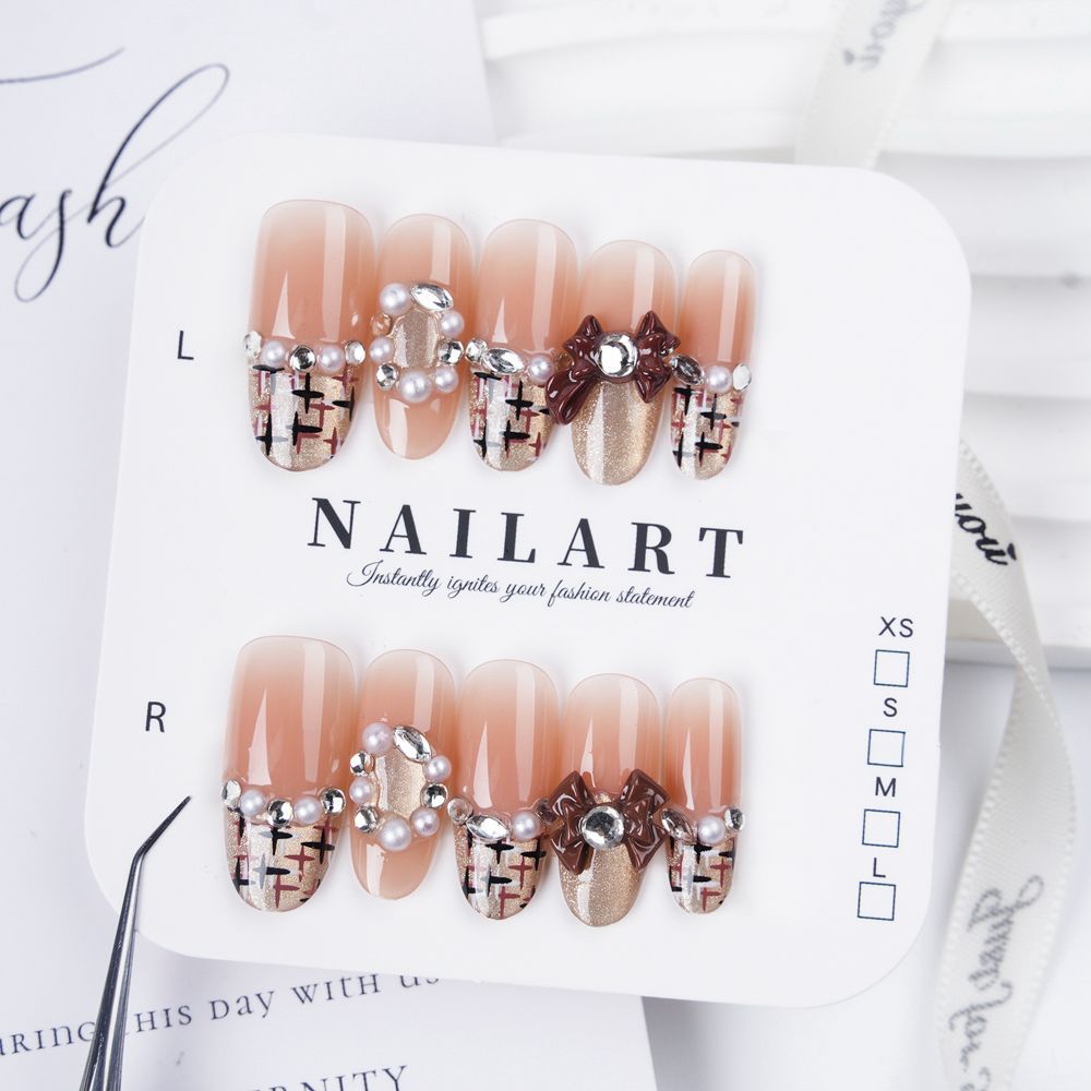 Dekoratives Press-On Nagelset Karnz