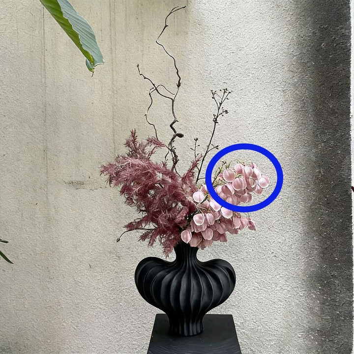 Elegante dekorative Blumenarrangement