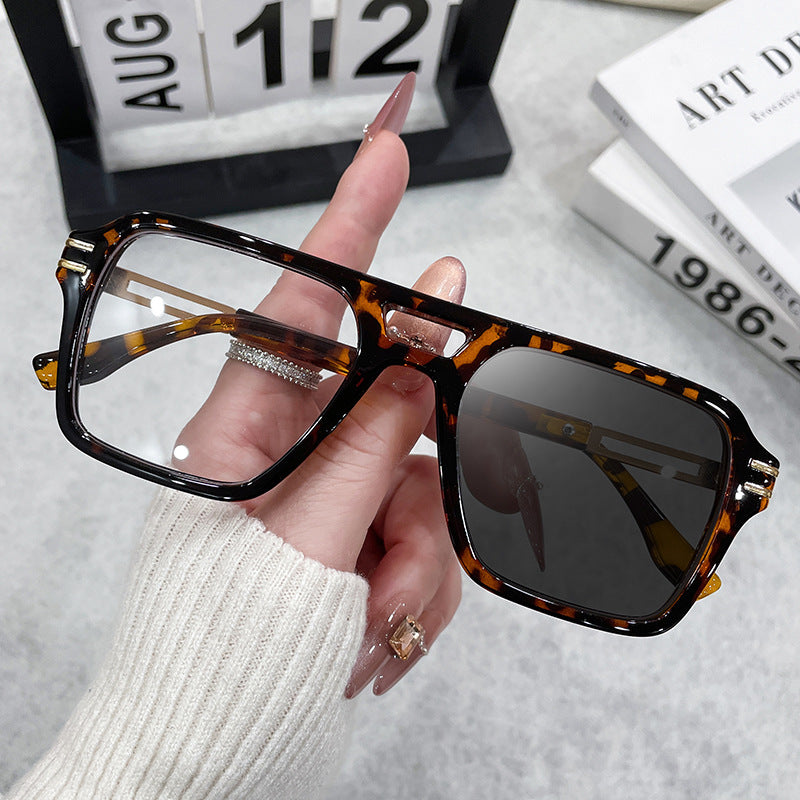 Damen modische Brille Karnz