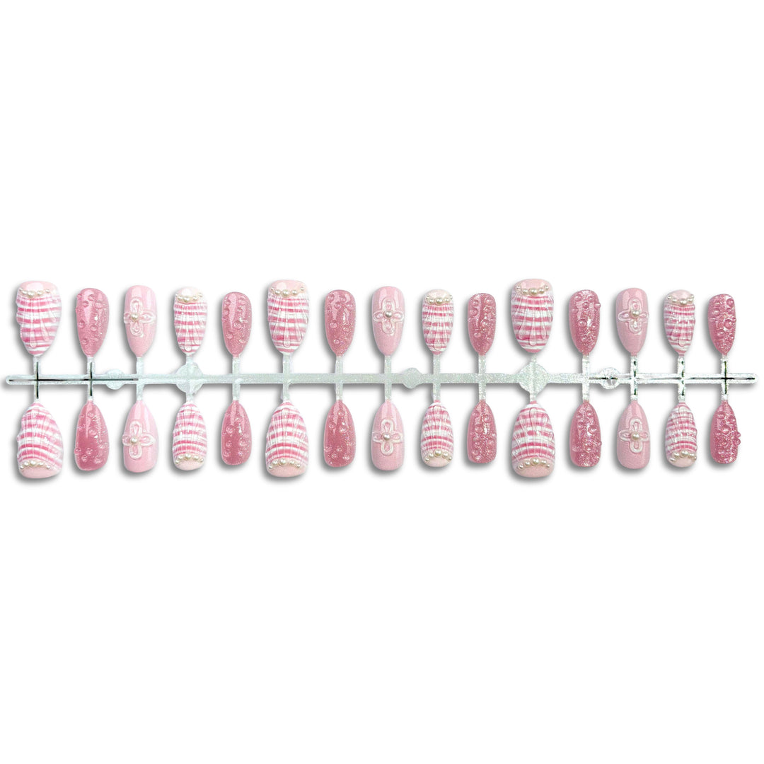 Elegantes dekoratives Press-On-Nagelset 1790745418