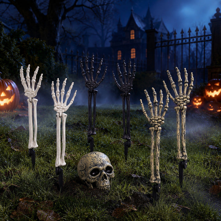 Gruselige Halloween Deko-Skelett-Baumstämme Karnz