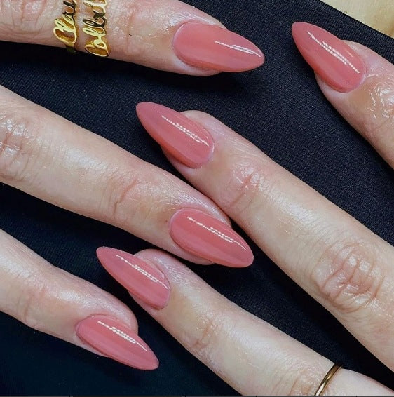 Elegante Mandel-förmige Nagelverlängerungen Karnz