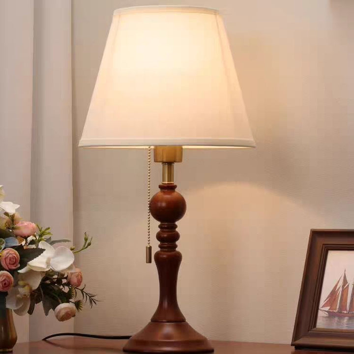 Vintage-inspirierte dekorative Tischlampe