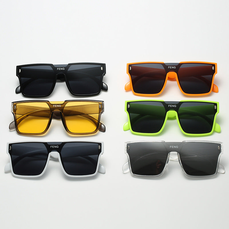 Damen modische quadratische Sonnenbrille mit robustem Kunststoffrahmen Karnz