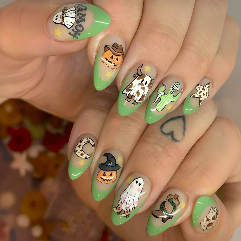 Kreatives Kunstnagelset mit verspielten Halloween-Motiven Karnz