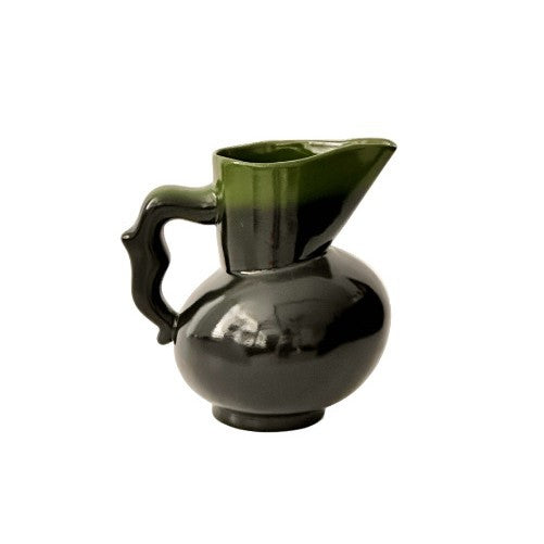 Dekorative Keramikwasserkanne