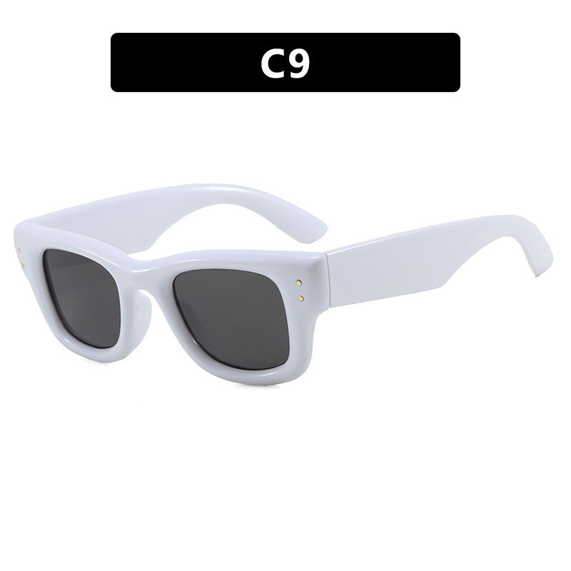 Damen modische Sonnenbrille mit breitem, elegantem Rahmen und schützendem UV-Filter Karnz